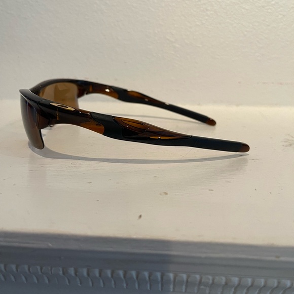 Authentic Oakley Sunglasses - Picture 4 of 6